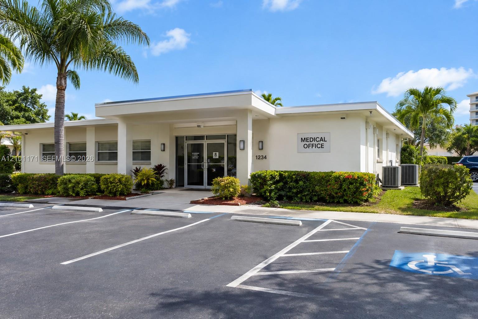 Business and commercial space for sale at 1501 Presidential Way 6, West Palm Beach, FL